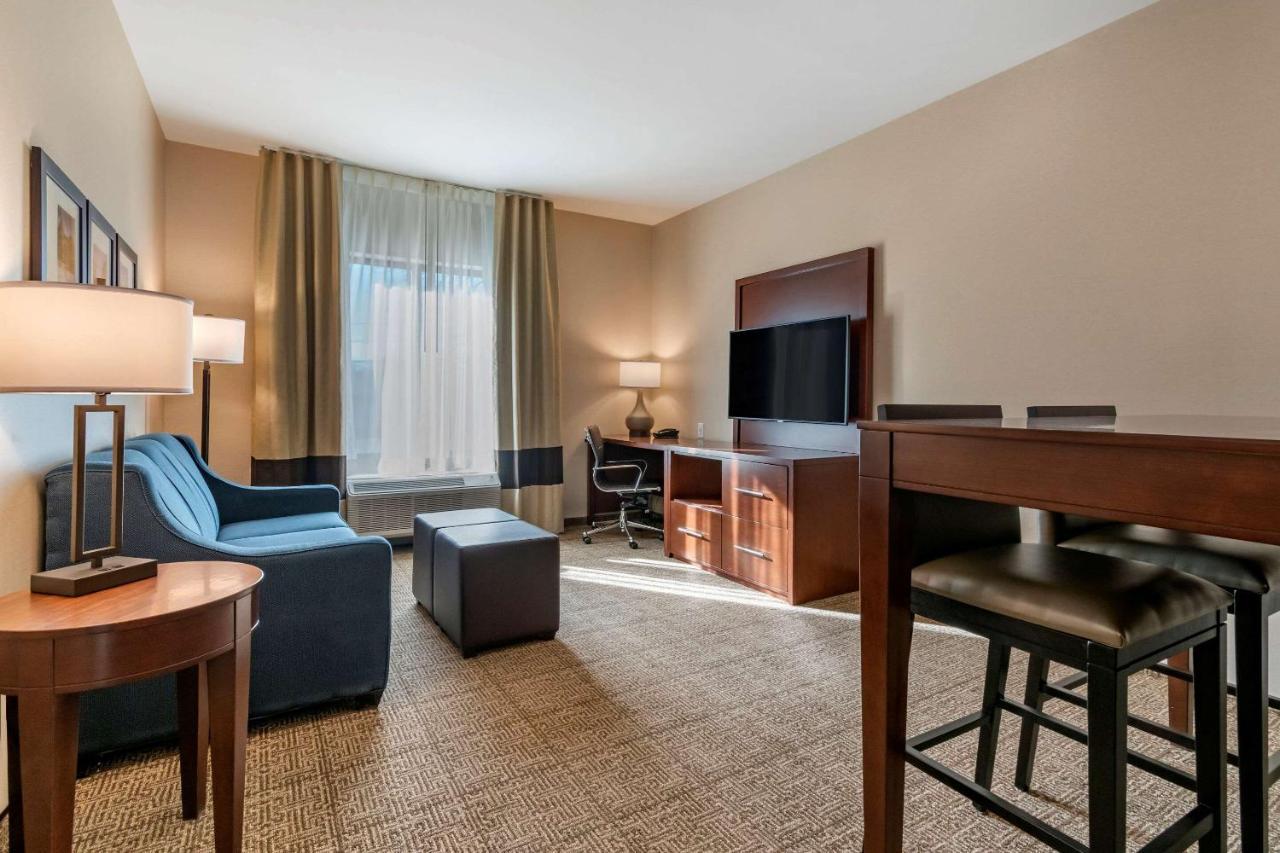 Comfort Suites Camp Hill-Harrisburg West エクステリア 写真